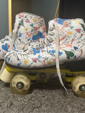 White Graffiti Print Roller Skates